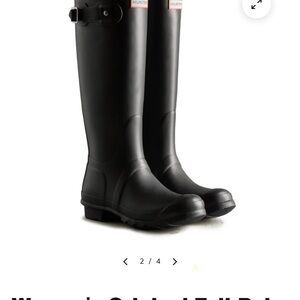 SOLD // Tall Hunter Rain Boots - 8